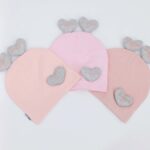 Bonnet bébé fille en coton 100% avec motifs cœur "Sweet"