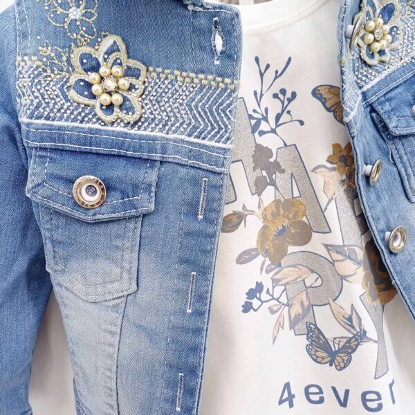 Ensemble pour fille de 2 à 5 ans : veste en jean brodée, t-shirt imprimé et pantalon en jean. Parfait pour l'hiver. Boutique pour enfants en Belgique.