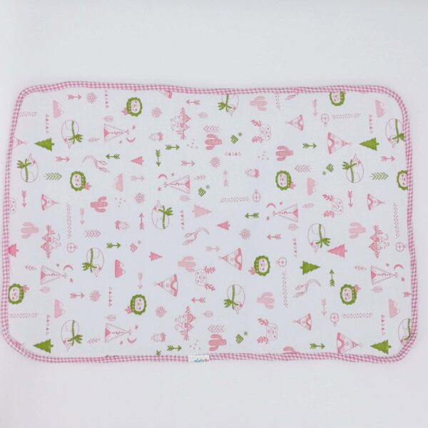 Protège-matelas bébé imperméable de 50x32 cm, en coton doux. Idéal pour protéger la literie en cas d'accidents.