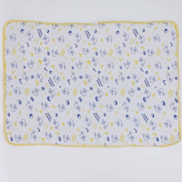Protège-matelas bébé imperméable de 50x32 cm, en coton doux. Idéal pour protéger la literie en cas d'accidents.