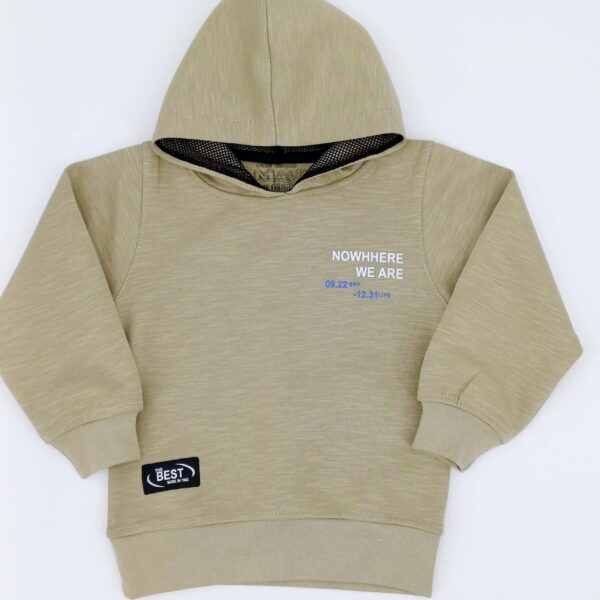 Découvrez le sweat à capuche enfant "Nowhere We Are" pour garçons (1 à 4 ans). Fabriqué en coton doux (95%) et lycra (5%), il allie confort et style. Parfait pour l'automne et l'hiver !