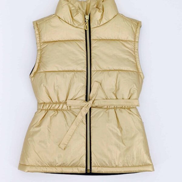 Veste sans manches pour enfants, de couleur dorée et fabriquée en Turquie, est parfaite pour les jeunes filles de 3 à 5 ans.
